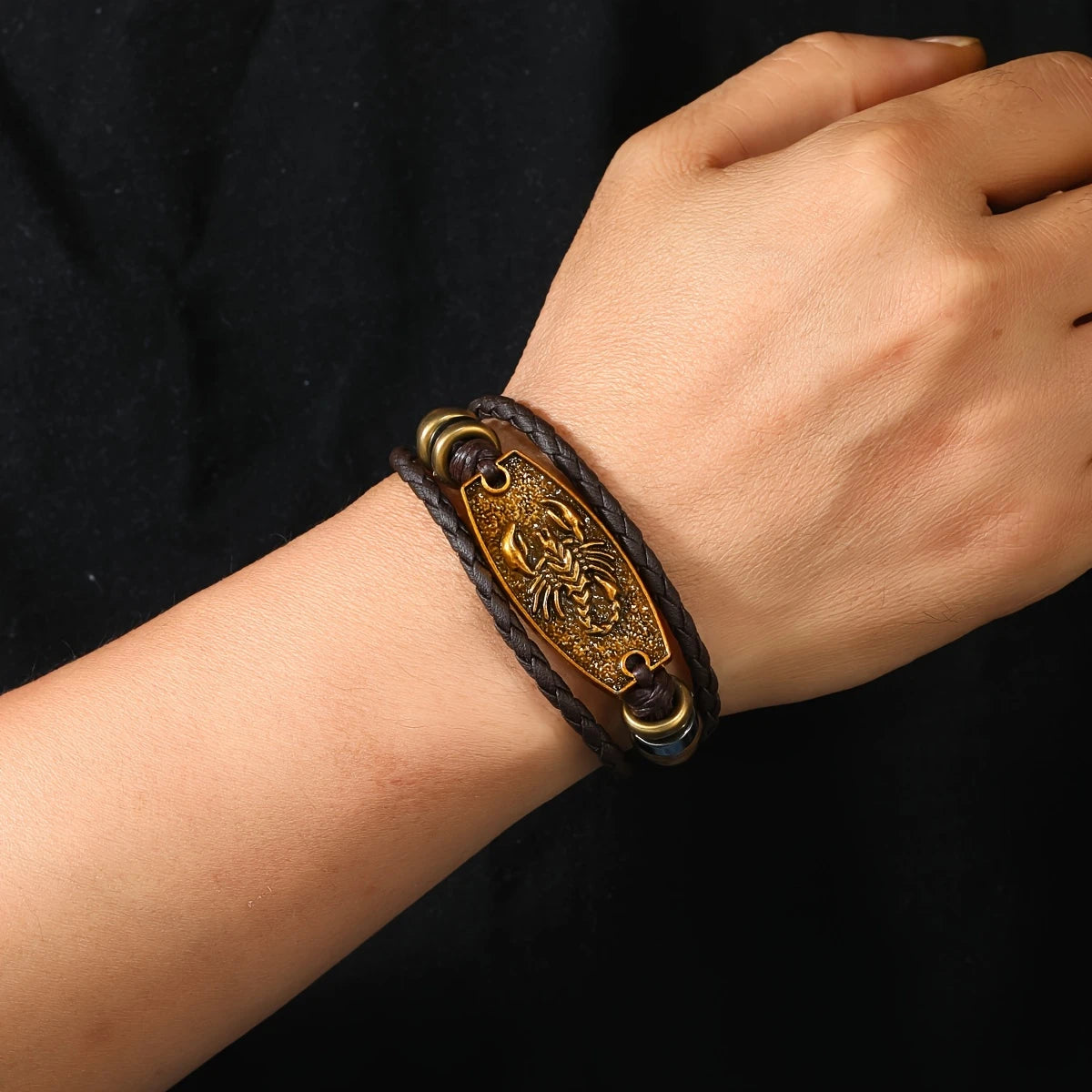 Pulsera de Cuentas con Escorpión – Estilo Retro