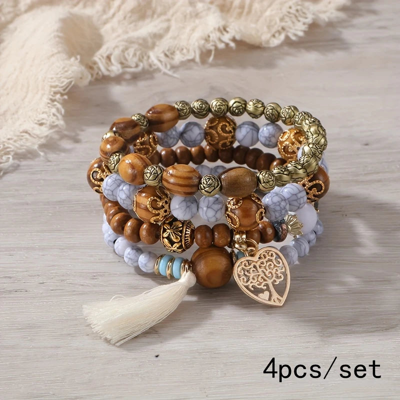 Set de 4 Pulseras Boho con Cuentas de Madera y Corazón